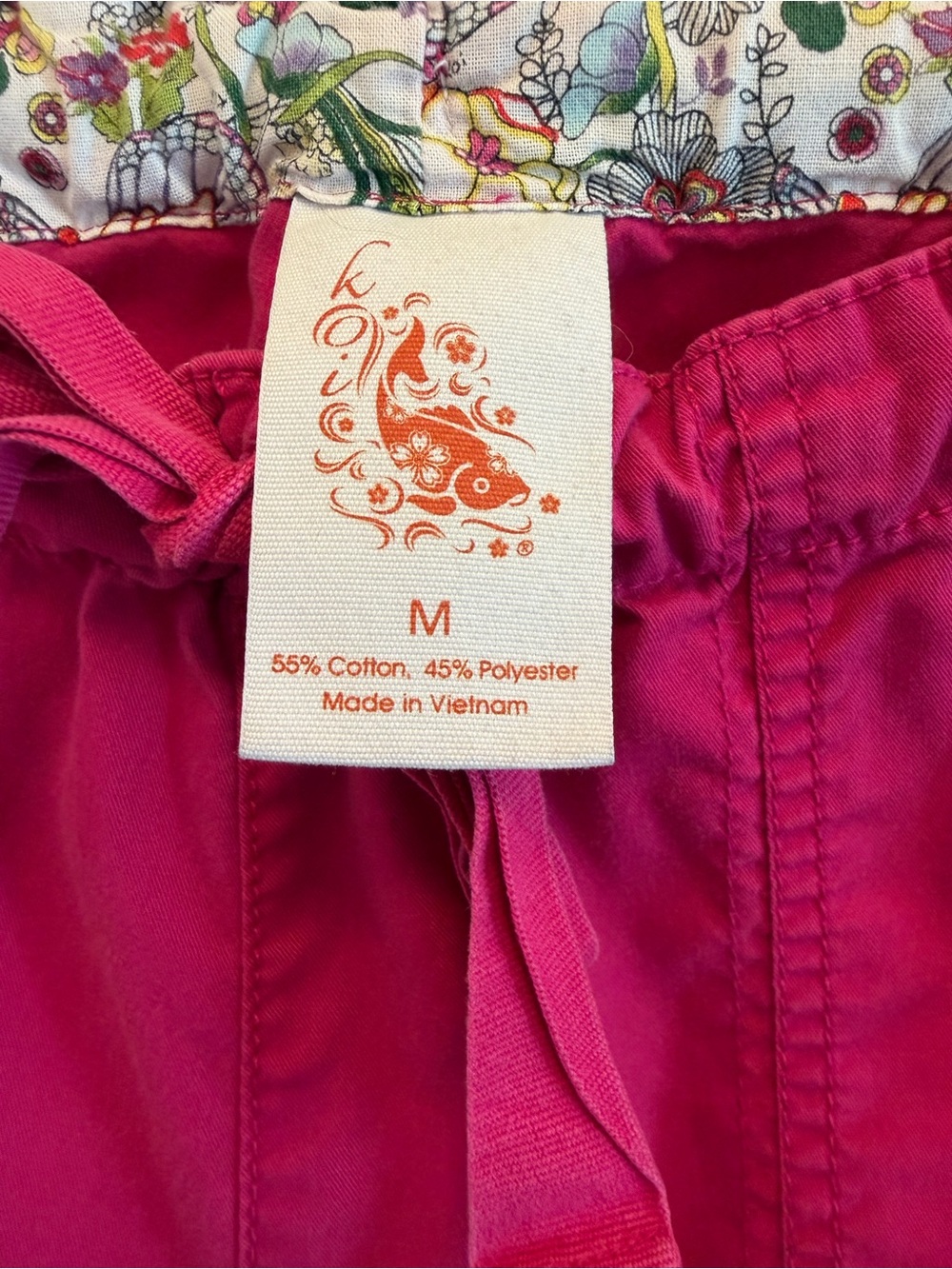 Koi by Kathy Peterson Women’s Scrub Pants Hot Pink 6 Pocket Size Medium - Picture 3 of 6